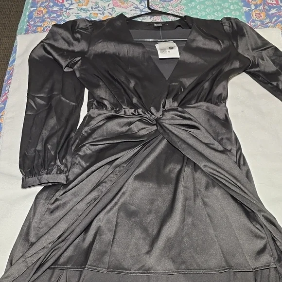 NWT Forever 21 Black Ruched Sheath Dress - Picture 6 of 6